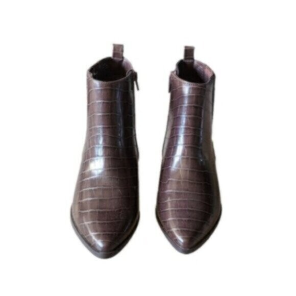 Brown Faux Leather Ankle Boots NEW Sz 8 wide - Picture 1 of 6